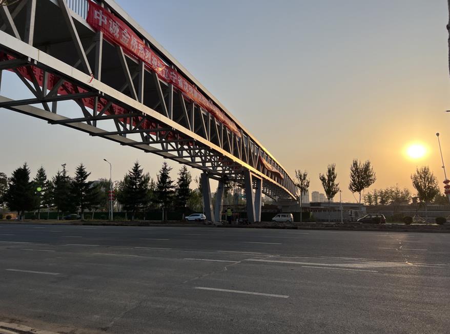 沈陽(yáng)伯官大街鋁合金人行天橋